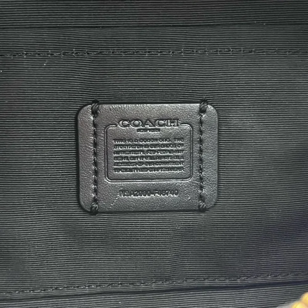 Coach Women Pre-Loved Bag Very Good Condition
